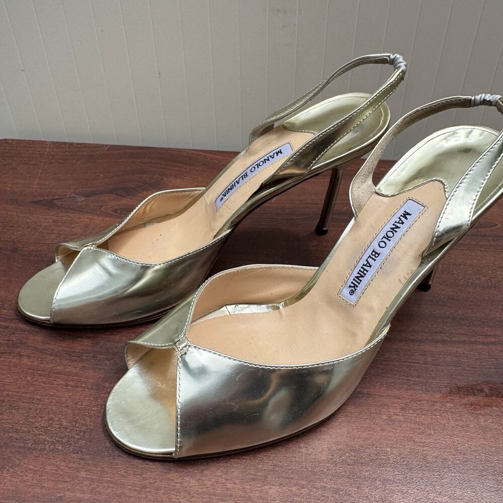 Manolo Blahnik Gold Metallic Leather Slingback Peep Toe Heels Size 40 Italy